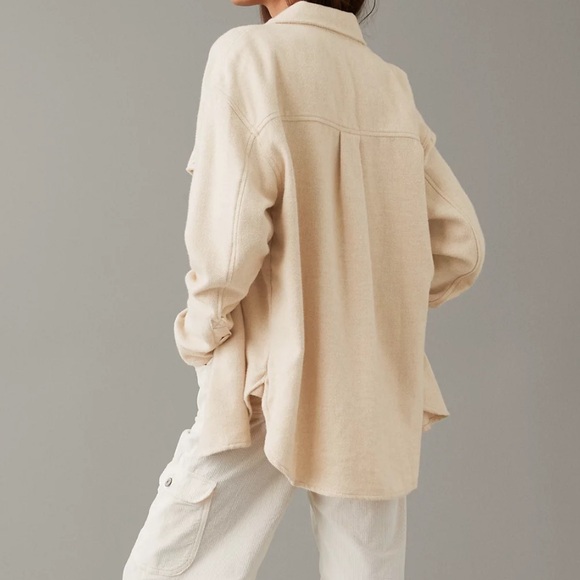 NWT American Eagle Oversized Button Up Long Sleeve Fleece & Love Shacket Sand - Picture 4 of 8